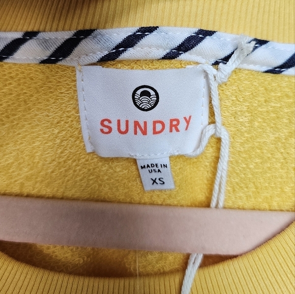 Womens Yellow Sundry Los Angeles 10 Pullover Sweatshirt XS Soft and Cozy - Picture 7 of 10